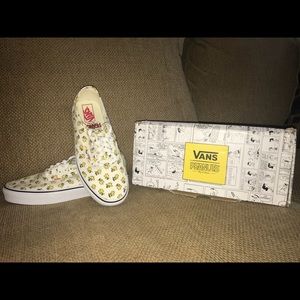 BRAND NEW AUTHENTIC Vans Snoopy themed